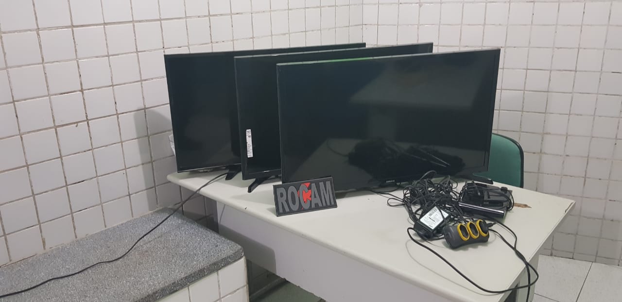 Televisões recuperadas pela Polícia Militar