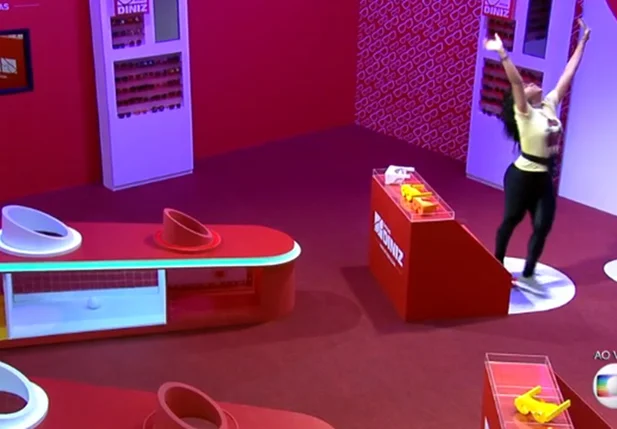 Elana vence a Prova do Líder