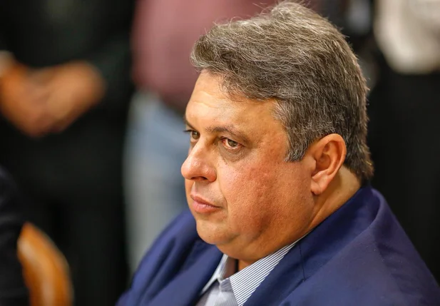 Júlio Arcoverde em posse na prefeitura 