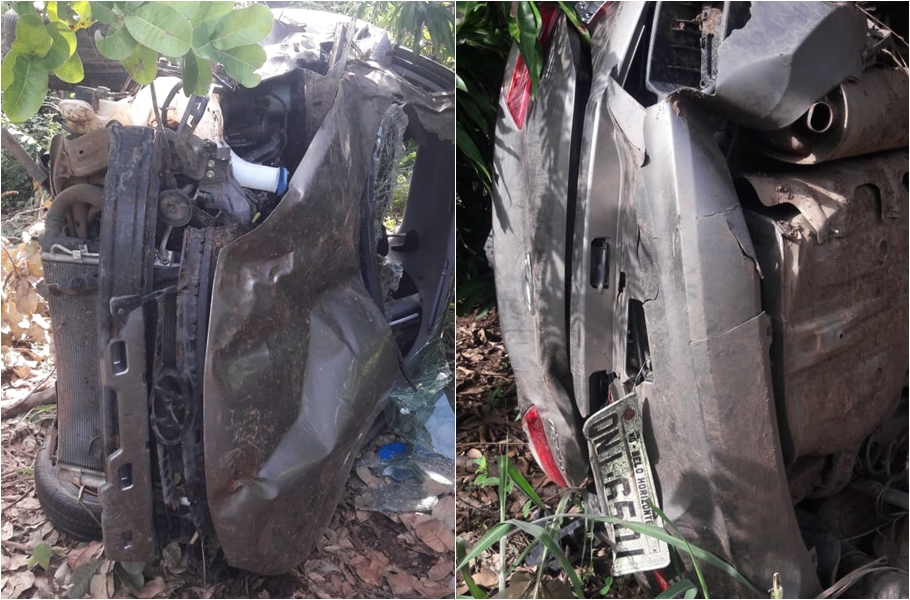 Veículo ficou destruído