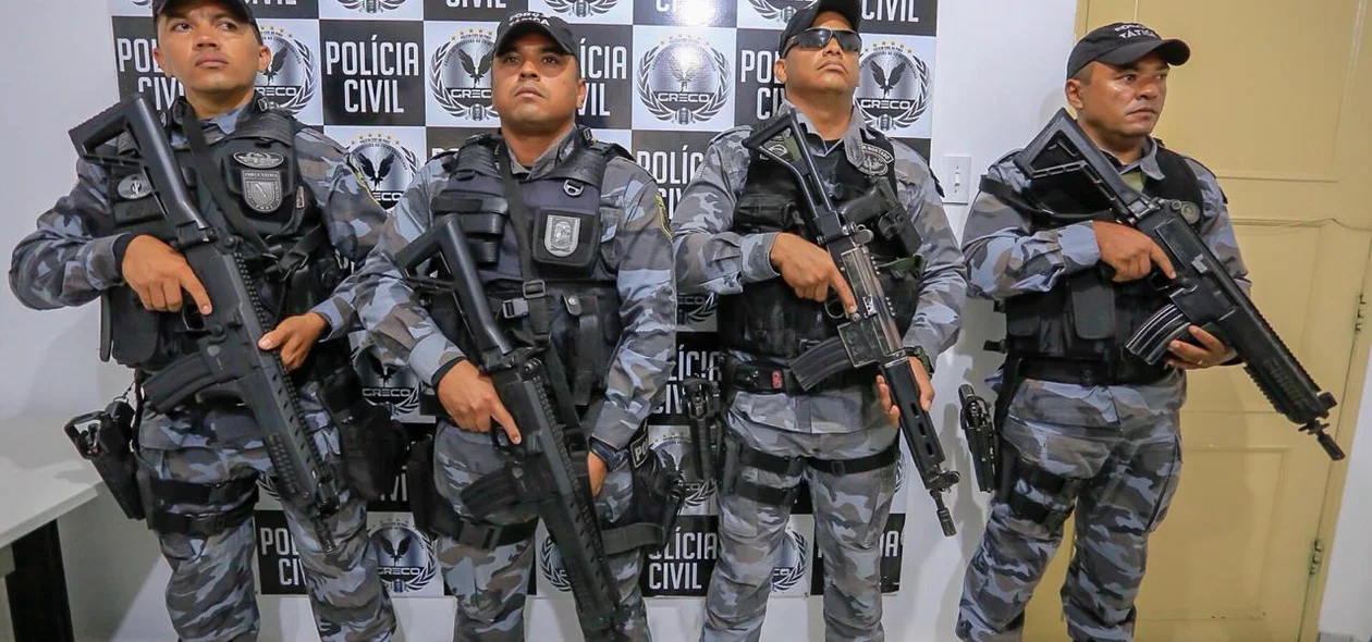 Policiais militares da Força Tática de Valença do Piauí