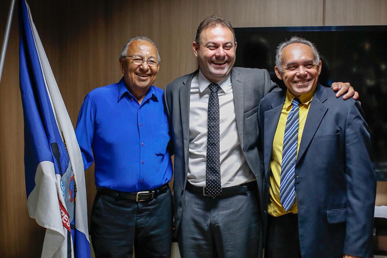 Dr. Pessoa, Jeová e Lenito