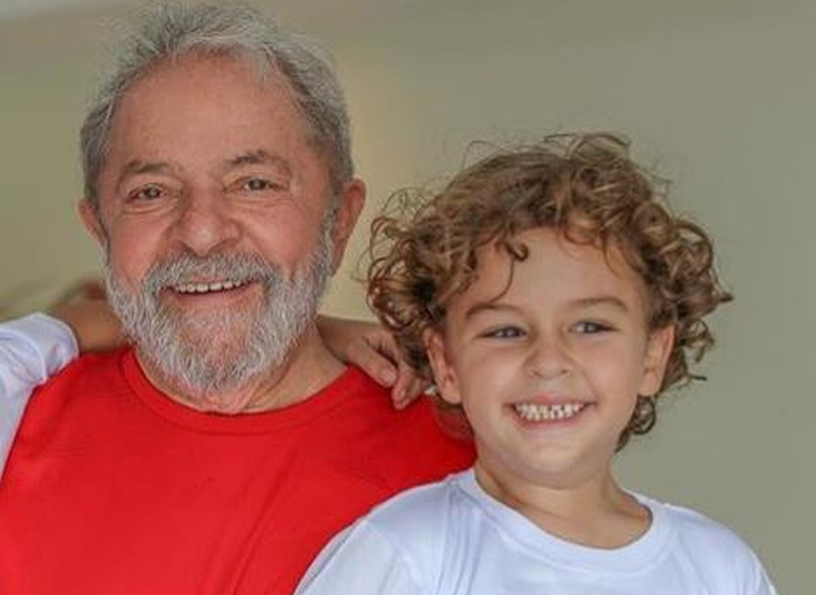 Lula e o neto 