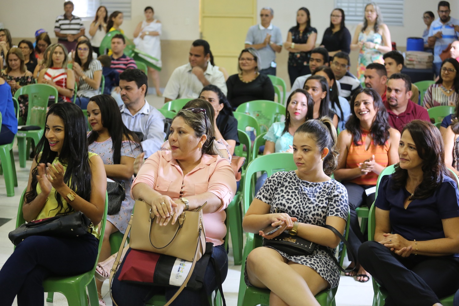 Professores são empossados em Altos