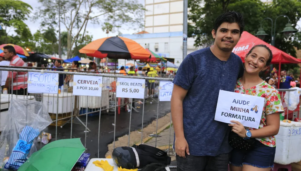 Estudante quer arrecadar dinheiro para sua formatura 