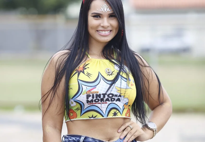 Foliã fantasiada de Piu-Piu para o Pinto da Morada 