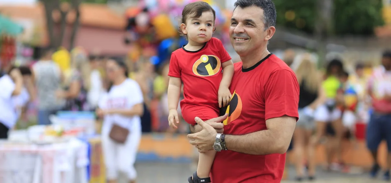 Professor Paulo Henrique e seu filho