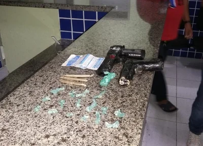 Material apreendido pela Polícia Militar
