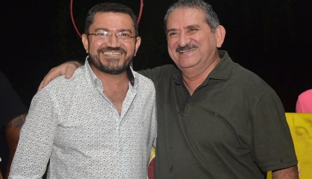 Padre Walmir com Chico Macedo
