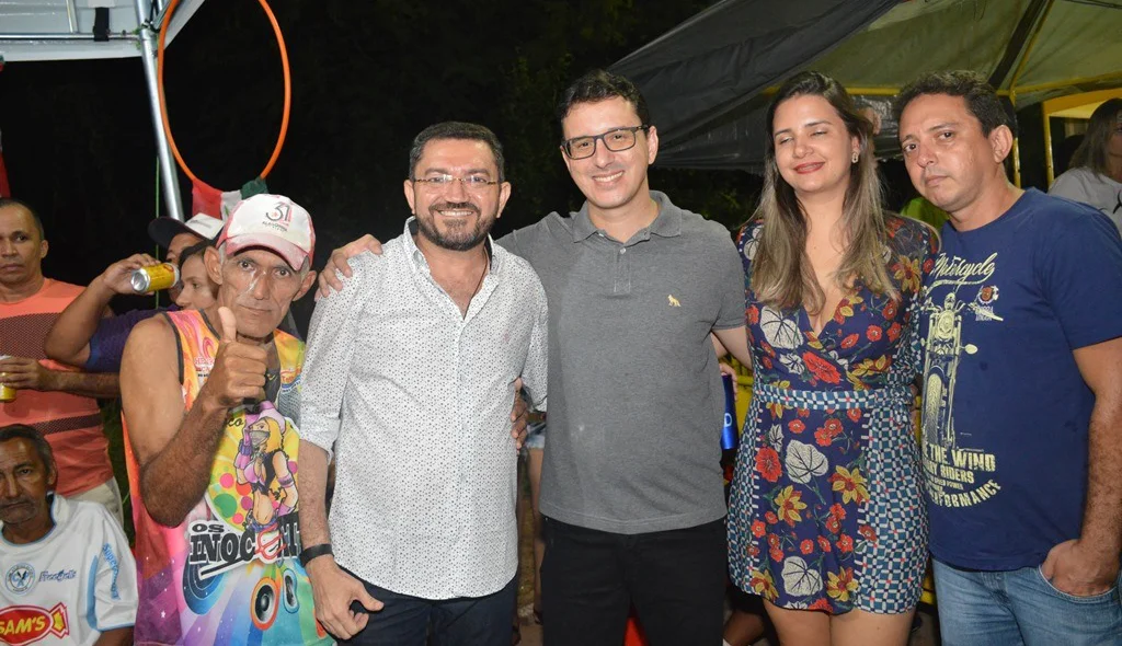 Prefeito Padre Walmir e amigos