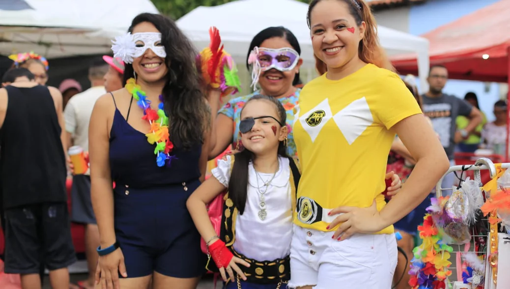 Família no bloco Vaca Atolada