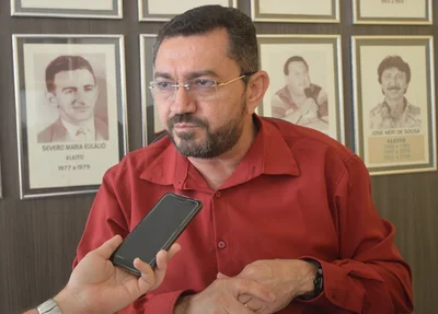 Padre Walmir critica postura da oposição