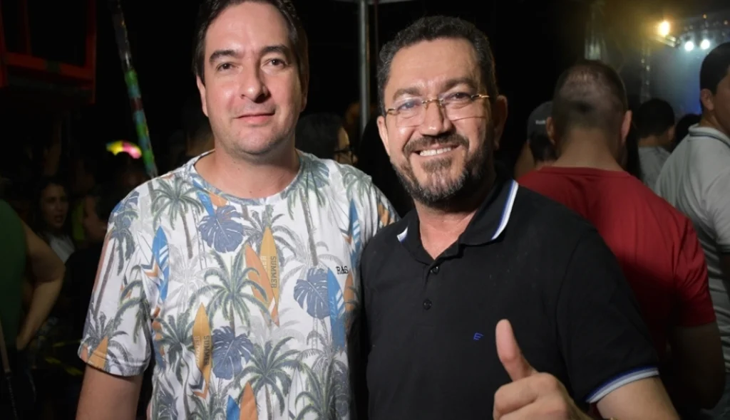 Padre Walmir com o secretário de Cultura, Iata Rodrigues