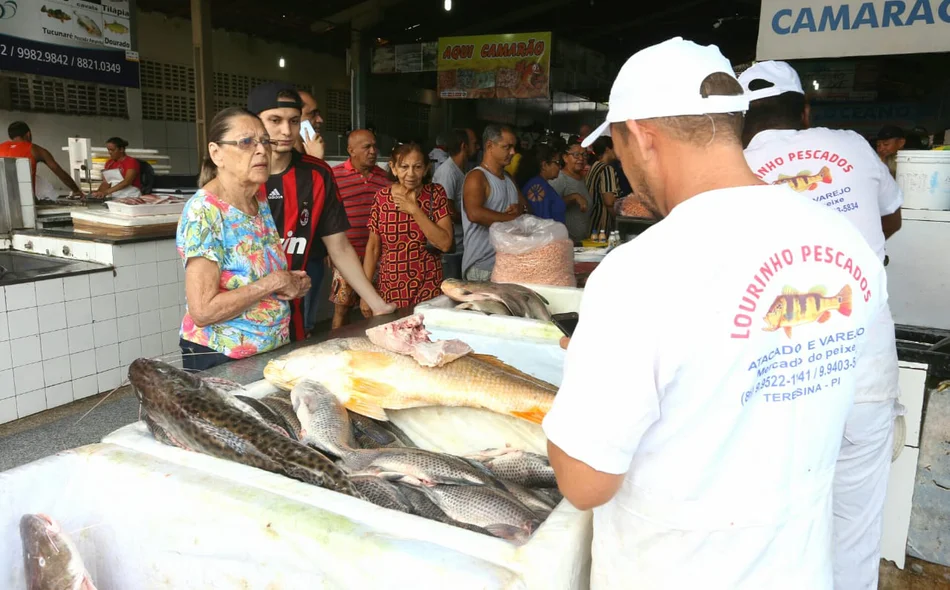 Vendedores no Mercado do Peixe