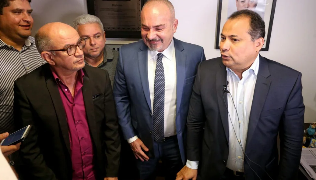 Deputado Estadual Evaldo Gomes filia-se ao Podemos nessa manhã 