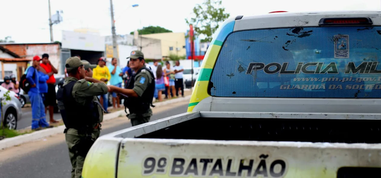 Viatura do 9º Batalhão no local do acidente 