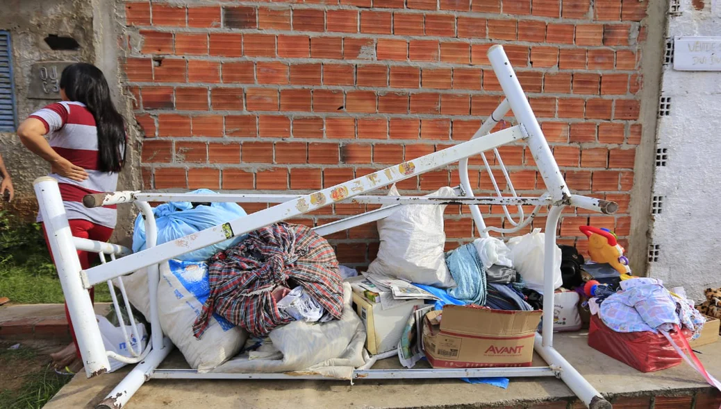 Casa ficou destruída no Parque Wall Ferraz