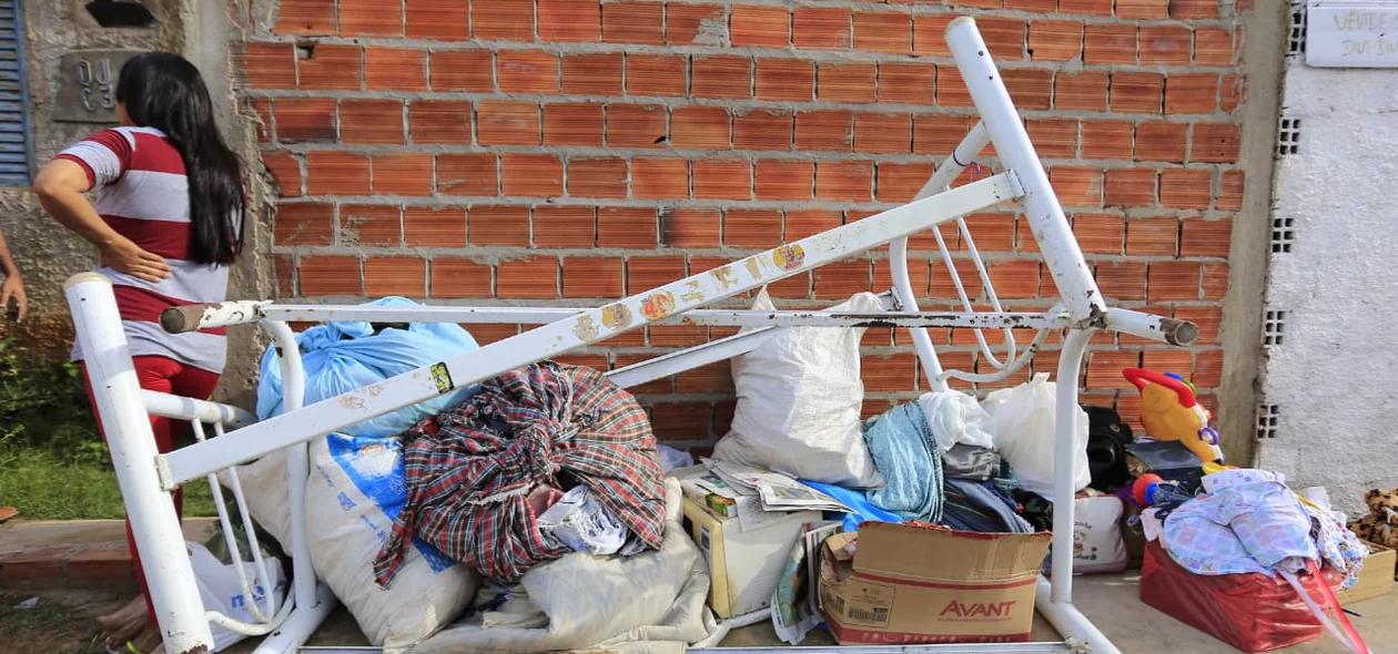 Casa ficou destruída no Parque Wall Ferraz