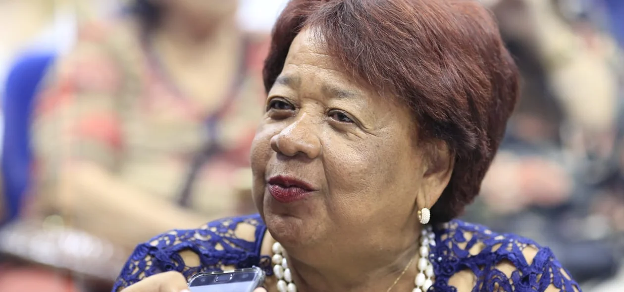 Delegada Vilma Alves