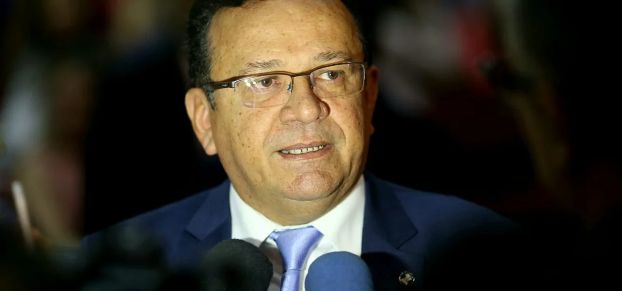 Desembargador Sebastião Martins, em entrevista coletiva