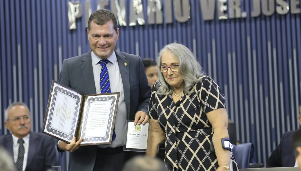 Entrega da homenagem