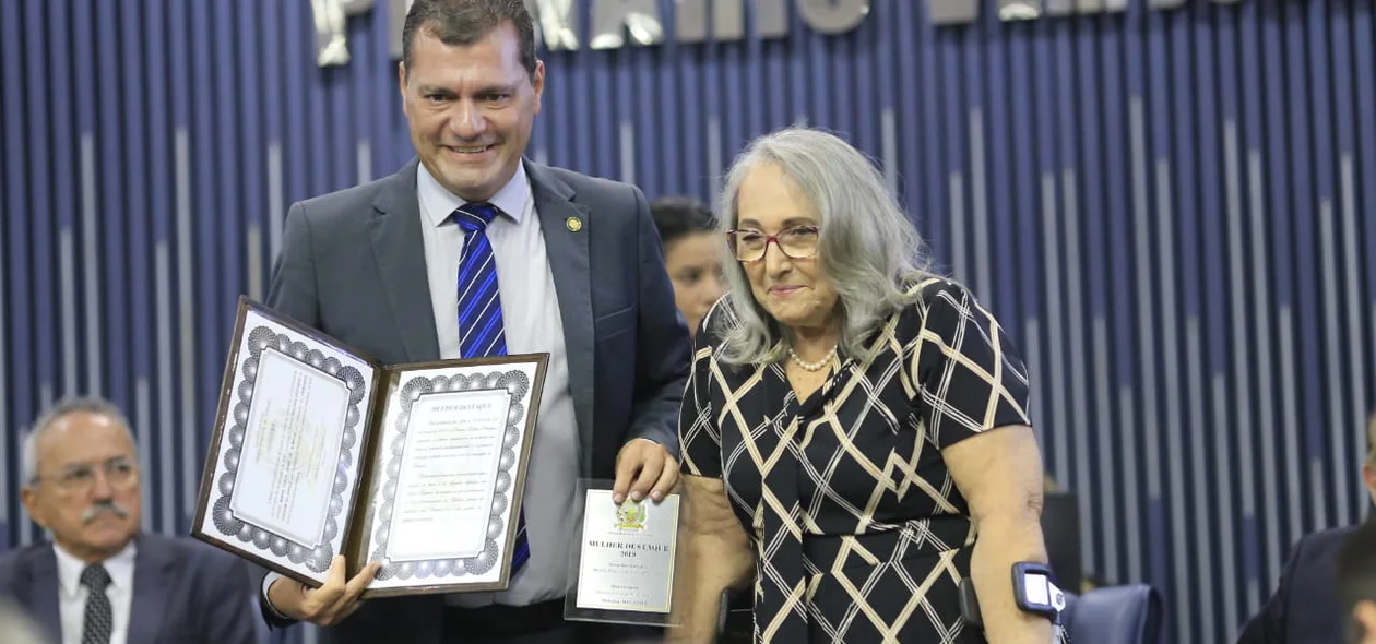 Entrega da homenagem