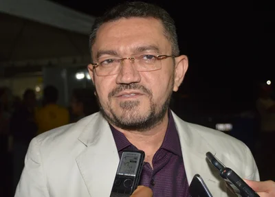 Padre Walmir admite que seu grupo pode assumir comando do PTB de Picos
