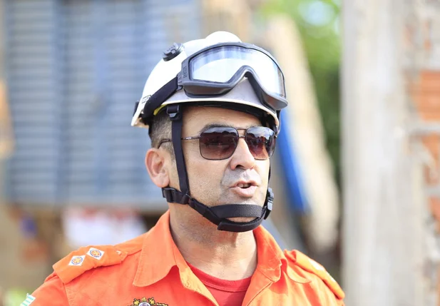 Tenente Arnaldo, do Corpo de Bombeiros