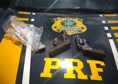 Arma encontrada com o condutor