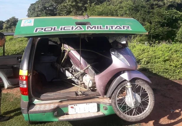 Motocicleta apreendida pela PM
