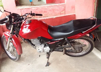 Motocicleta recuperada pela Polícia Militar 