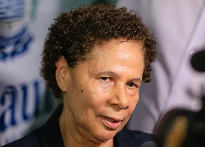 Vice-governadora Regina Sousa