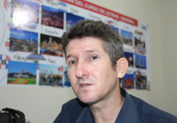 Mestre Josinaldo Oliveira dos Santos, coordenador do curso Letras Espanhol da UESPI