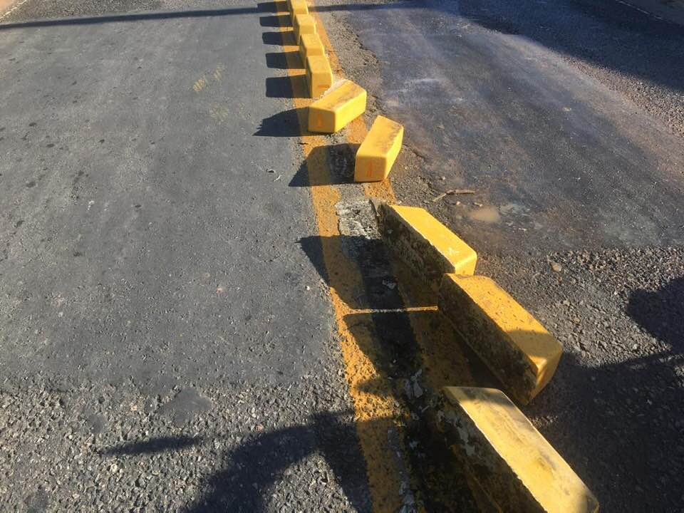 Desde ontem, quando os tachões foram colocados, já foram registrados cinco acidentes