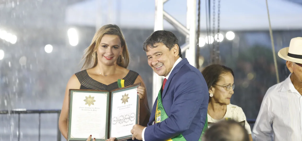 Homenageada em solenidade em Campo Maior