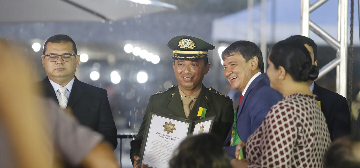 Homenageado durante solenidade em Campo Maior