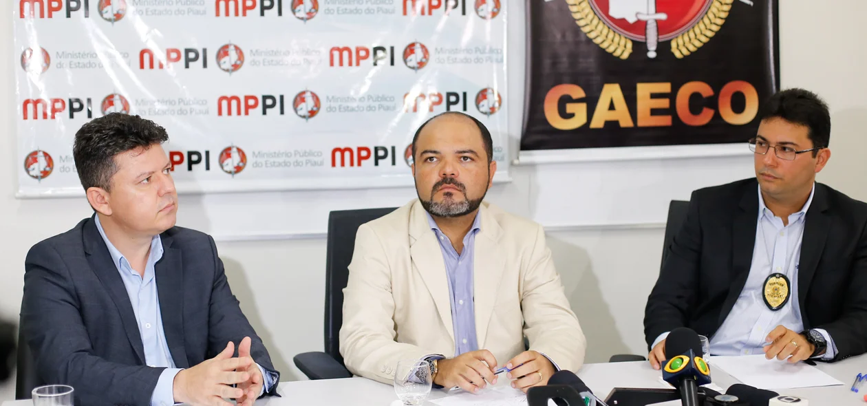 Entrevista coletiva Rômulo Cordão 