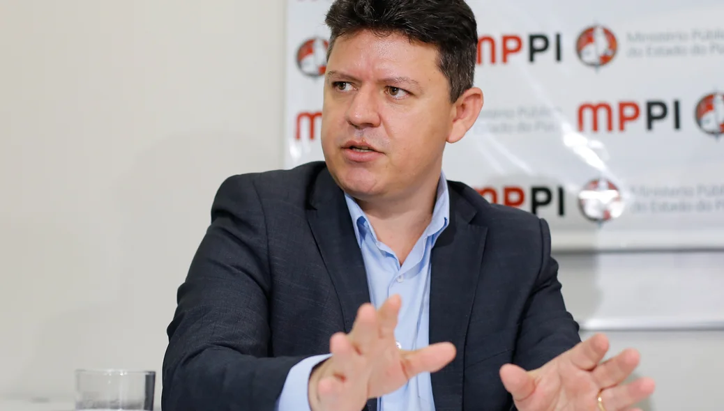 Entrevista com o Promotor José Willian 
