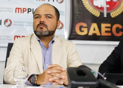 Promotor Rômulo Cordão 