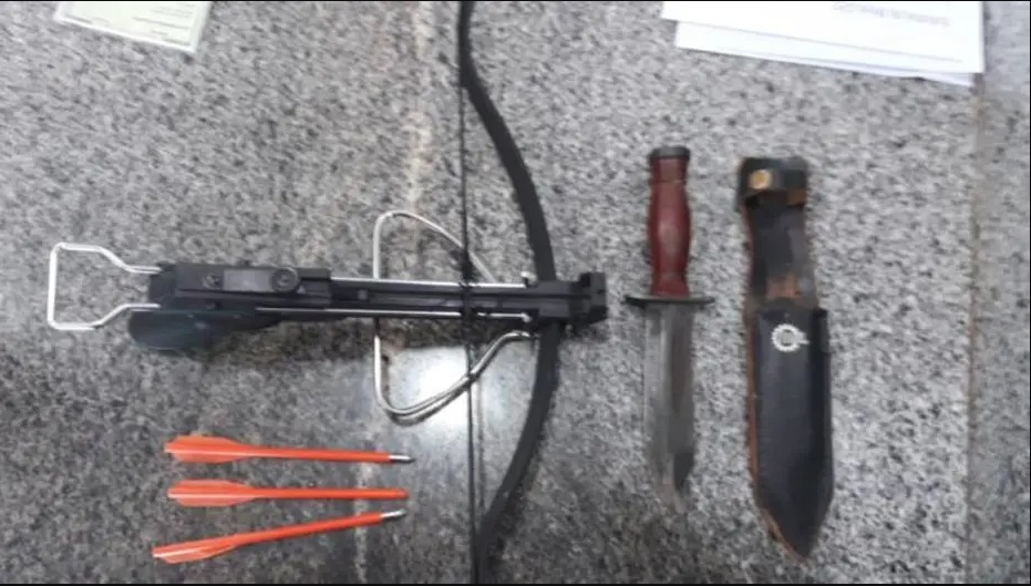Armas encontradas com o professor 
