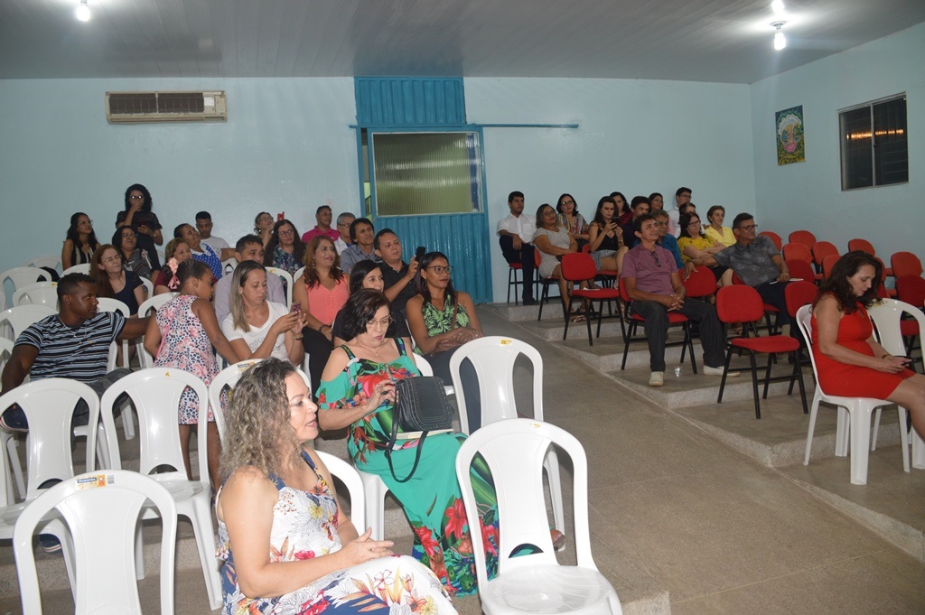 Participantes do encontro poético