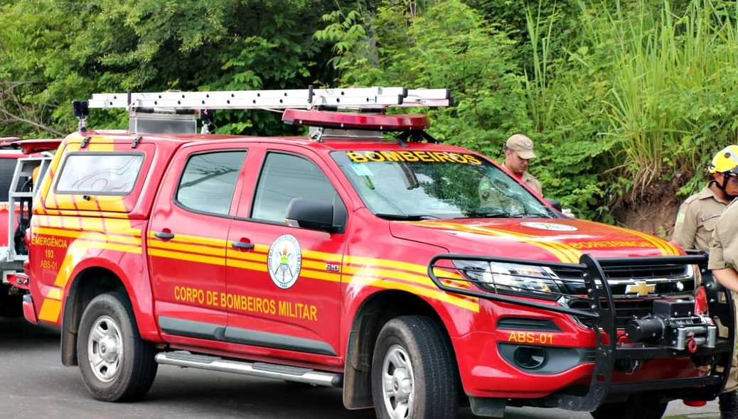 Corpo de Bombeiros esteve no local
