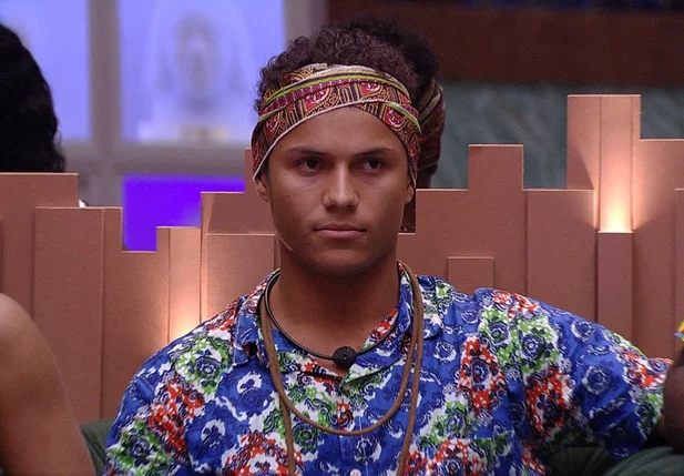 Danrley deixa o Big Brother Brasil 19