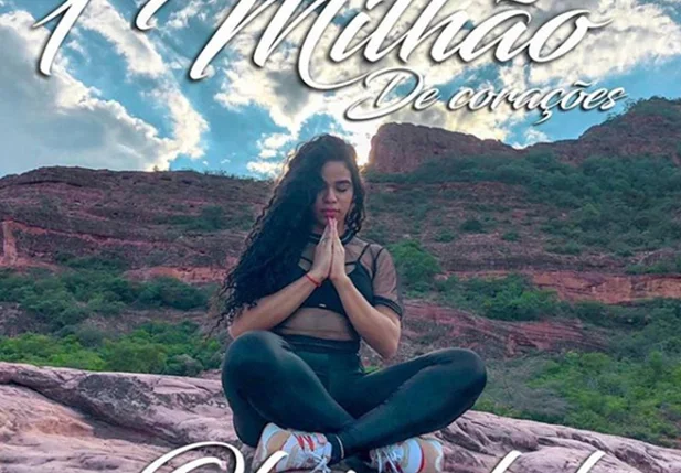 Elana Valenária atinge 1 milhão de seguidores