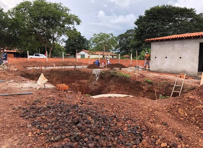 obra da Unidade de Tratamento de Água em Buriti dos Lopes