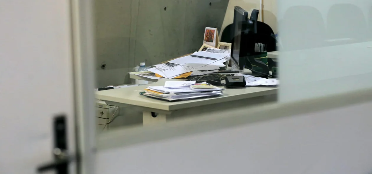 Polícia Federal cumpre mandado de busca e apreensão na Secretaria de Educação