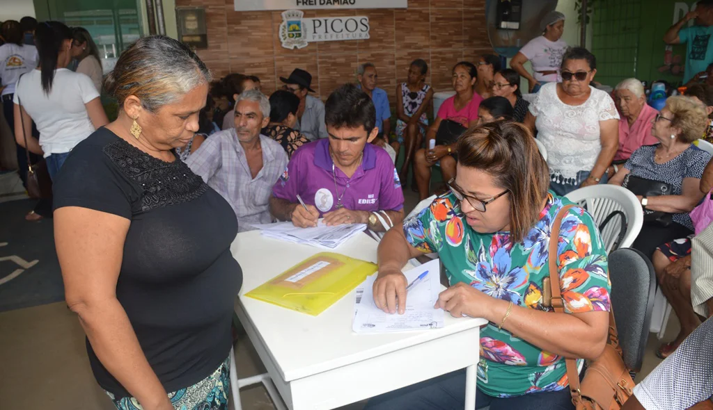 Várias equipes estão envolvidas no mutirão