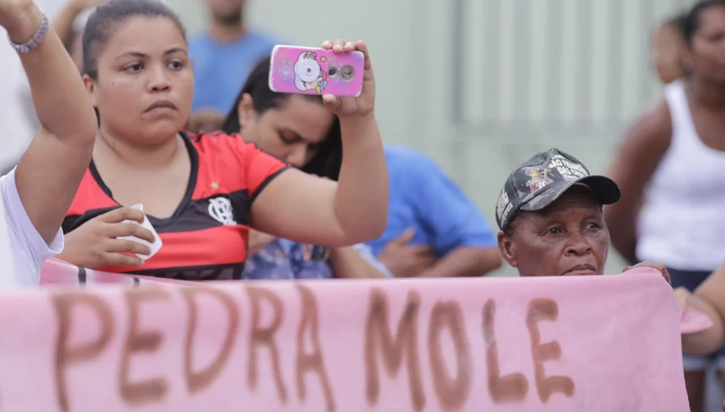 Manifestação no Pedra Mole