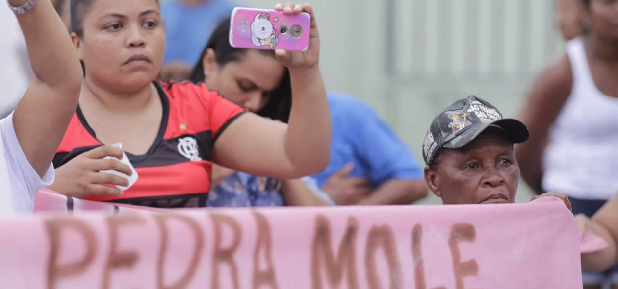 Manifestação no Pedra Mole