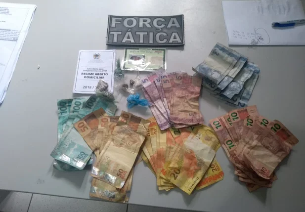 Material apreendido com o suspeito 
